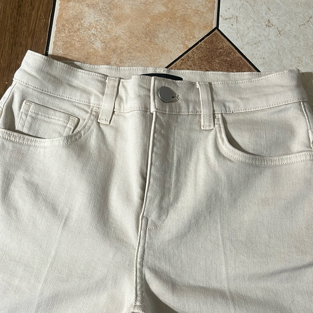 Treeca Jean in Stretch Denim, Theory. Color sand. Brand new no tags Sz.25.
